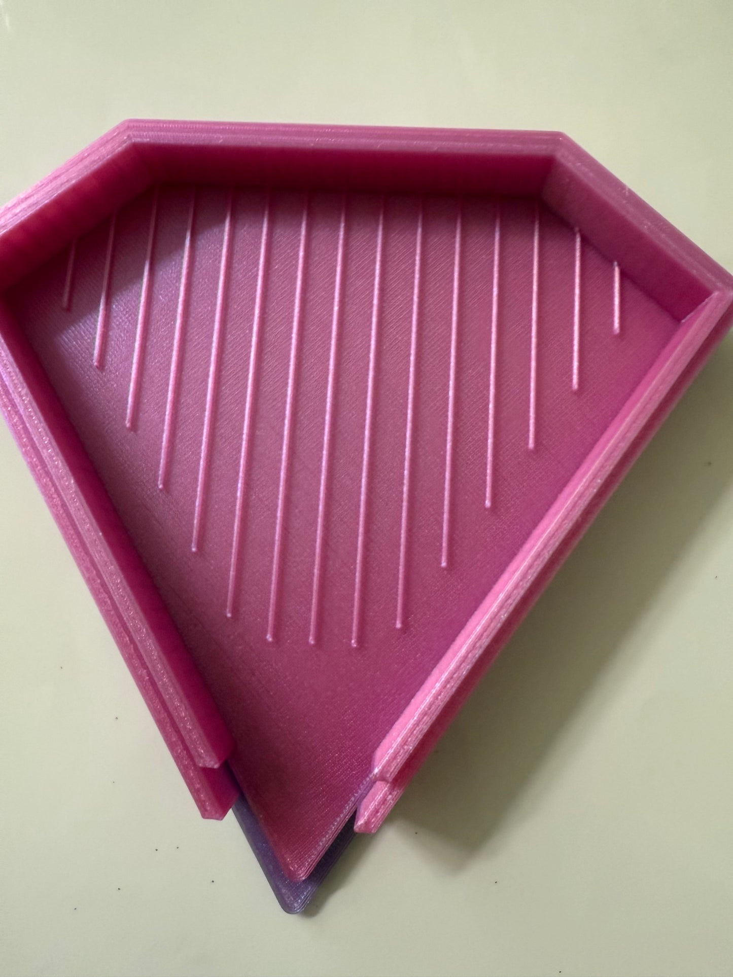 Diamond tray set/ set includes two trays