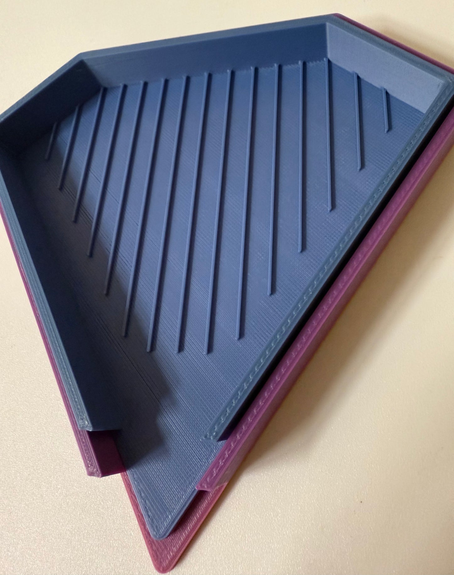 Diamond tray set/ set includes two trays