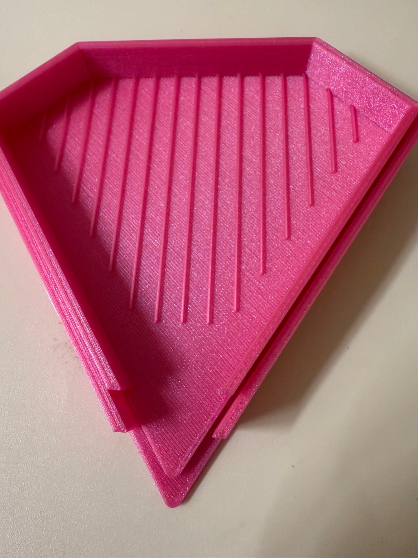 Diamond tray set/ set includes two trays