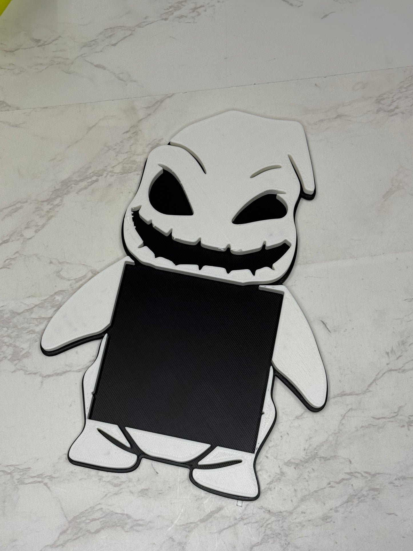 Spooky season sticky note holder