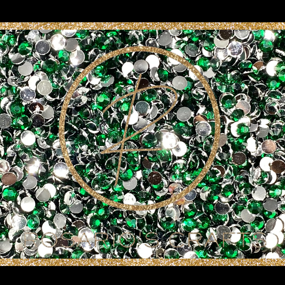 Sb Rhinestones Emerald SB Resin rhinestones by the size/scoop – ROSARIOS CRAFTS