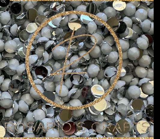 Chalk white SB Resin rhinestones by the size/scoop